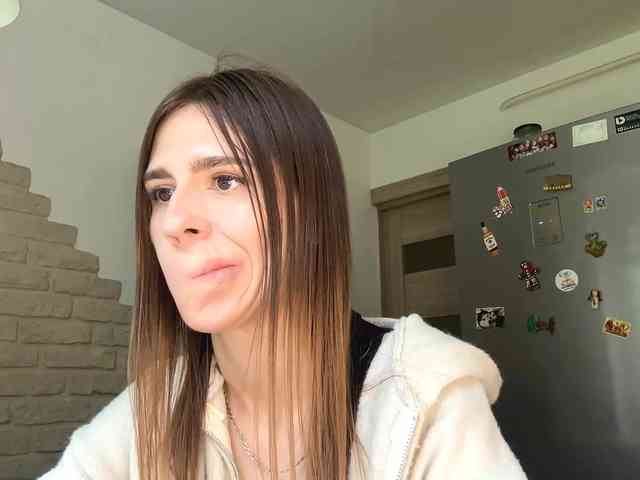 AshantiBadolato webcam