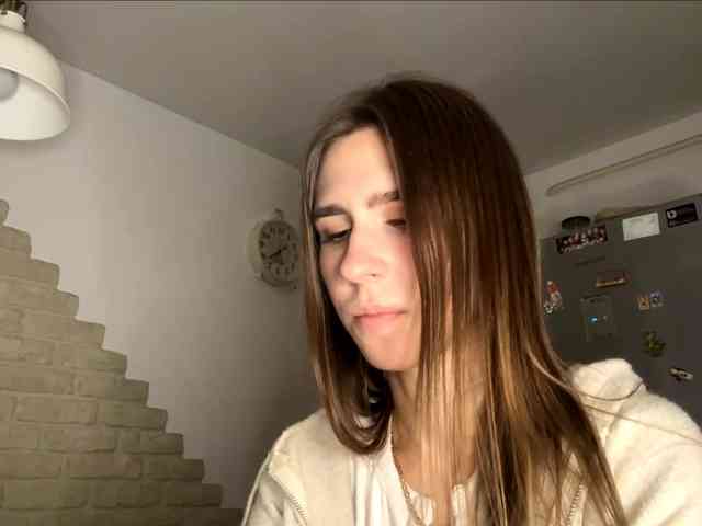 AshantiBadolato webcam