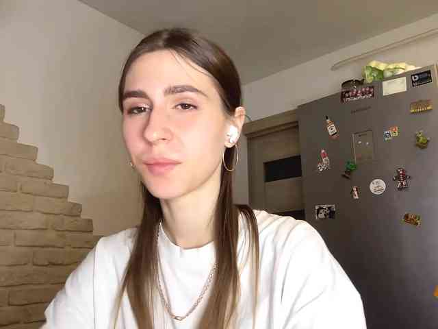 AshantiBadolato webcam