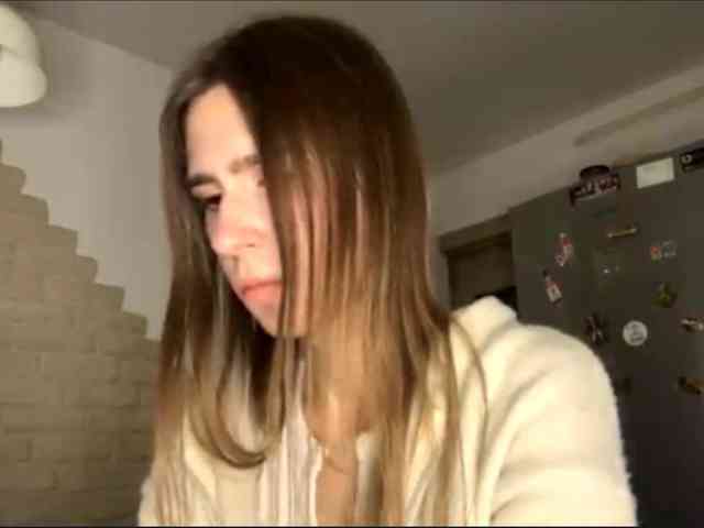 AshantiBadolato webcam