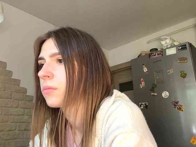 AshantiBadolato webcam