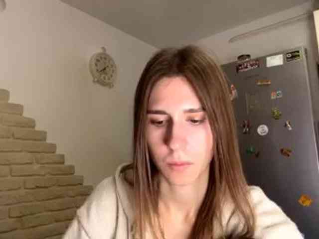 AshantiBadolato webcam