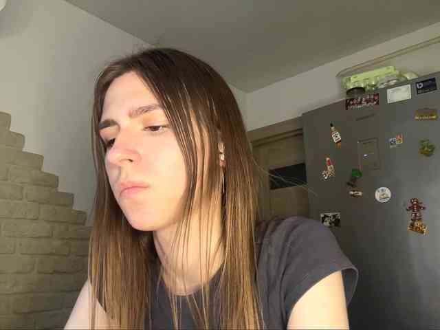 AshantiBadolato webcam