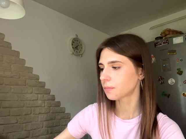 AshantiBadolato webcam