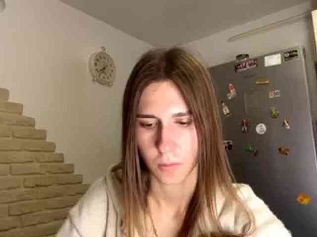 AshantiBadolato webcam