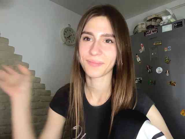 AshantiBadolato webcam