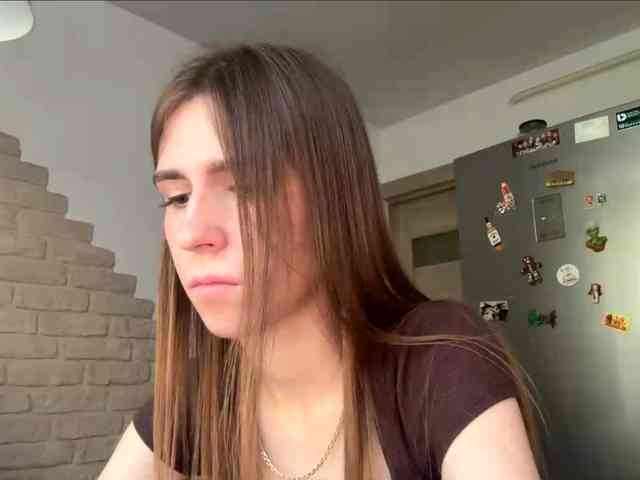 AshantiBadolato webcam