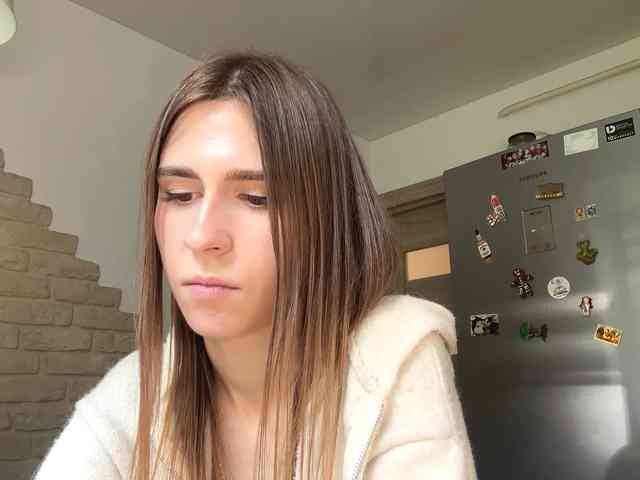 AshantiBadolato webcam
