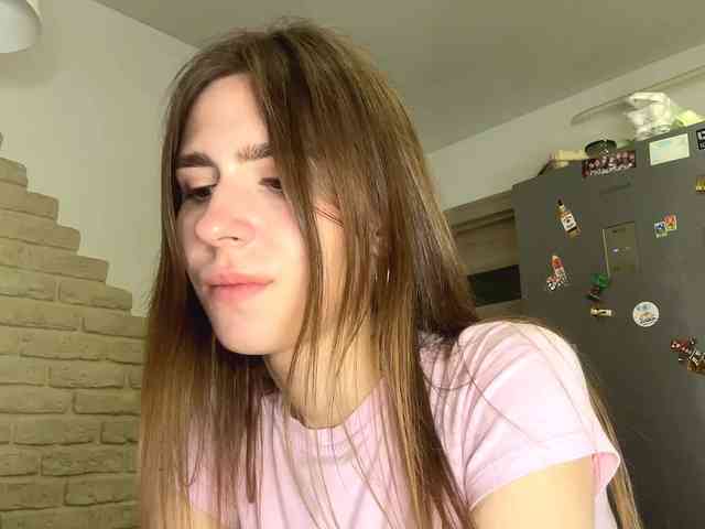 AshantiBadolato webcam