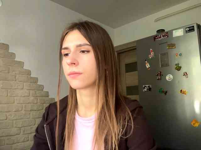 AshantiBadolato webcam