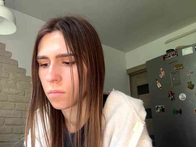 AshantiBadolato webcam