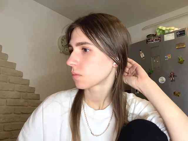 AshantiBadolato webcam