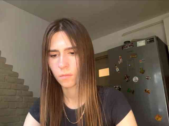 AshantiBadolato webcam