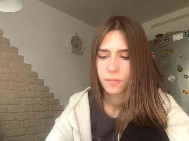 AshantiBadolato webcam