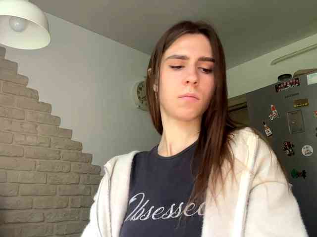 AshantiBadolato webcam