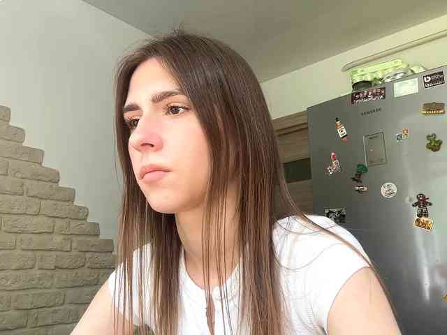 AshantiBadolato webcam