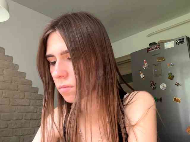 AshantiBadolato webcam