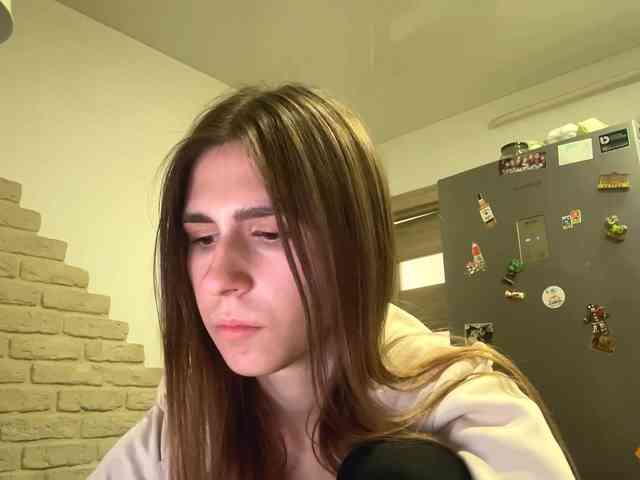 AshantiBadolato webcam