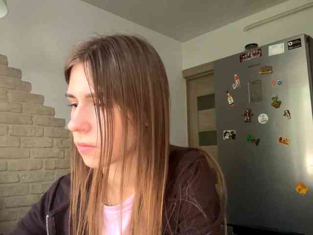 AshantiBadolato webcam