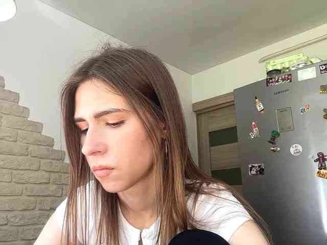 AshantiBadolato webcam