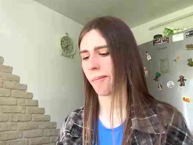 AshantiBadolato webcam