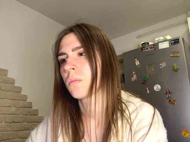 AshantiBadolato webcam