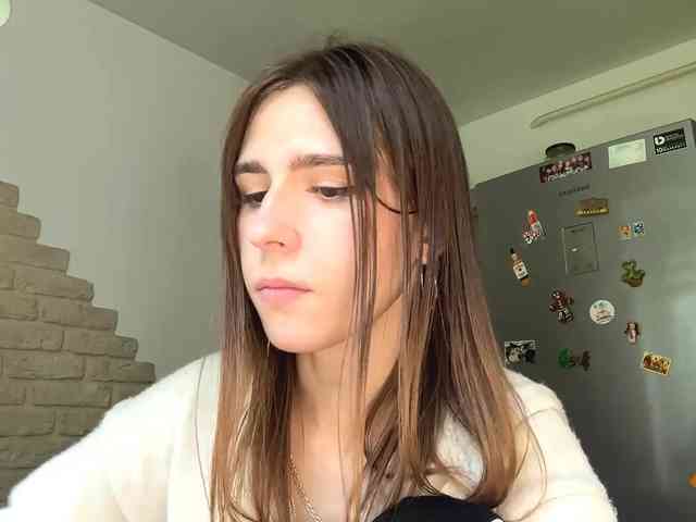 AshantiBadolato webcam