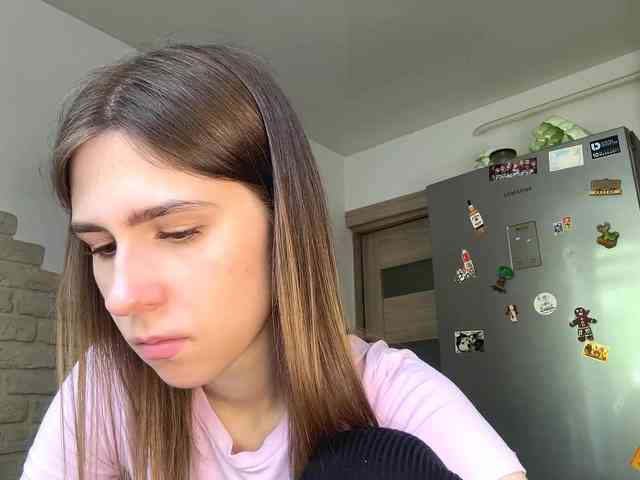 AshantiBadolato webcam