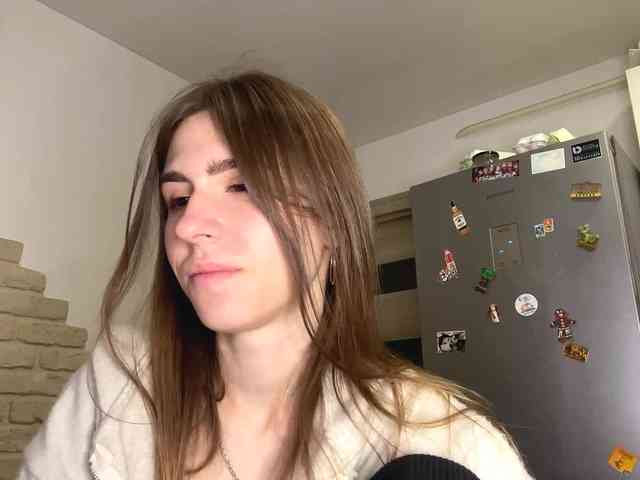 AshantiBadolato webcam