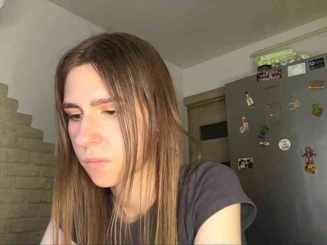 AshantiBadolato webcam