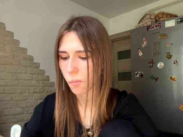 AshantiBadolato webcam
