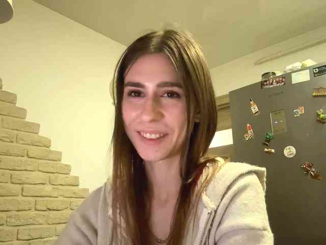 AshantiBadolato webcam