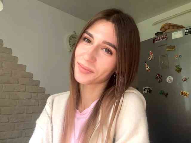 AshantiBadolato webcam