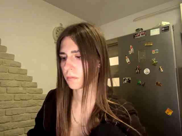 AshantiBadolato webcam