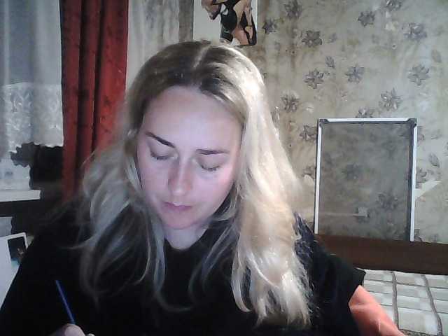 le modèle Margo8 est en webcam porno dans un show sur le site bongacams, il possède les tags suivants: White/Caucasian,Blonde,Shaved