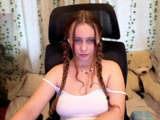 webkisssa live cam on BongaCams