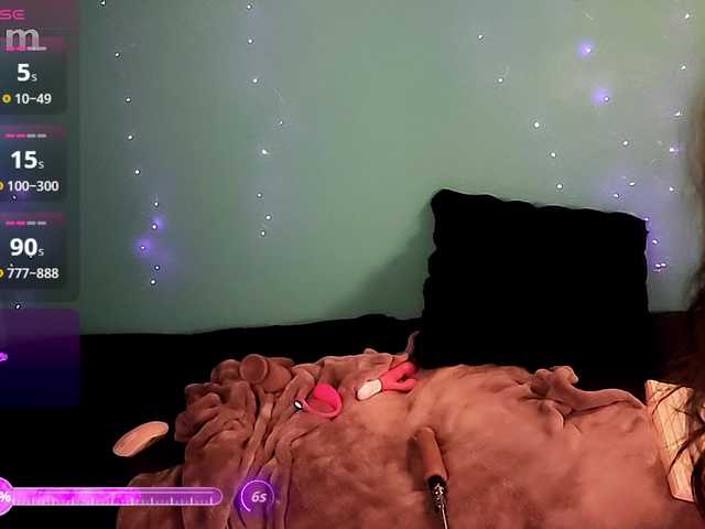 EllieDarlin live cam on BongaCams
