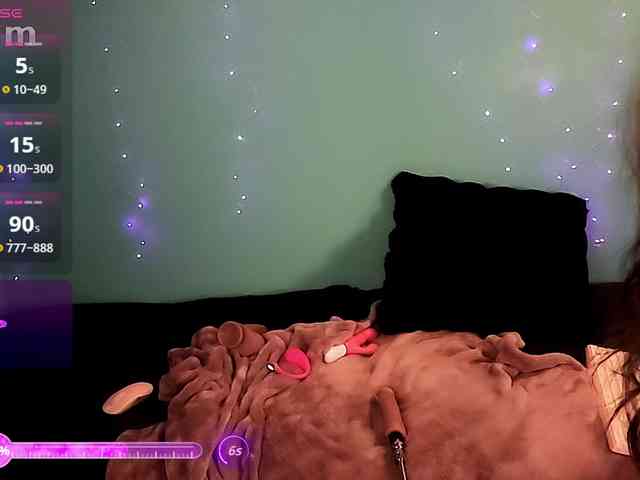 EllieDarlin webcam