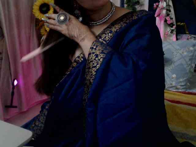 Mahimagic-doll webcam