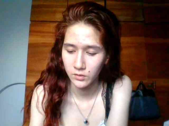 QueenHerson webcam