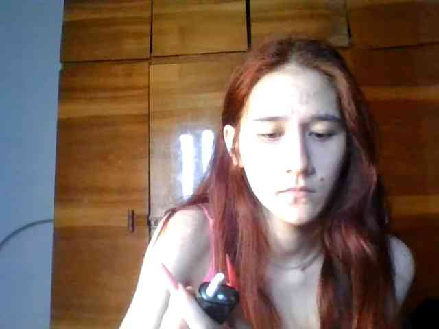 QueenHerson webcam
