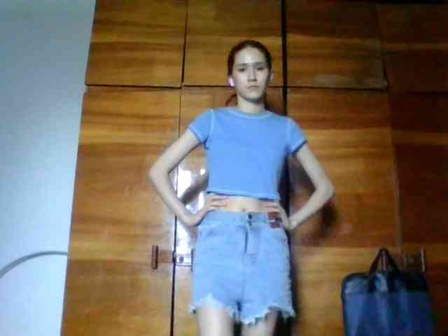 QueenHerson webcam