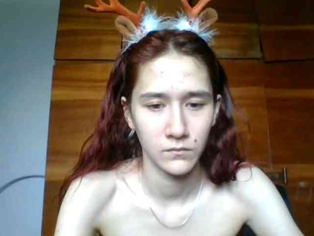QueenHerson webcam
