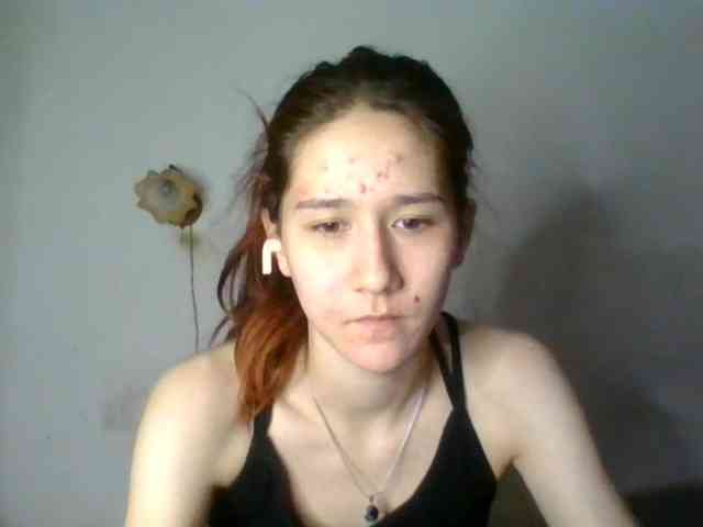 QueenHerson webcam