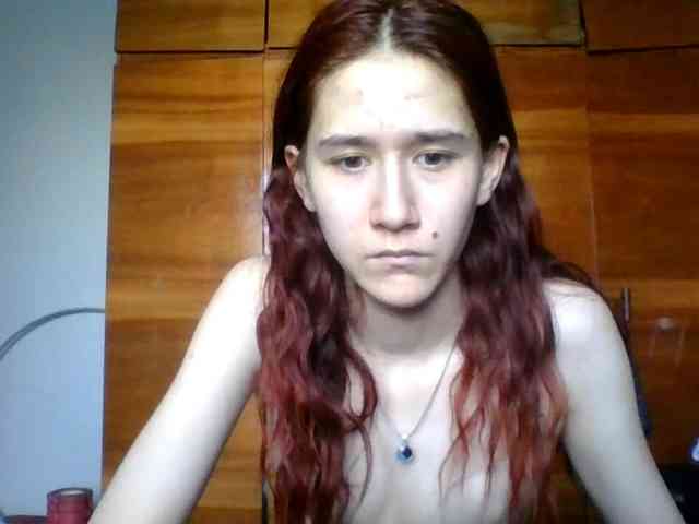 QueenHerson webcam