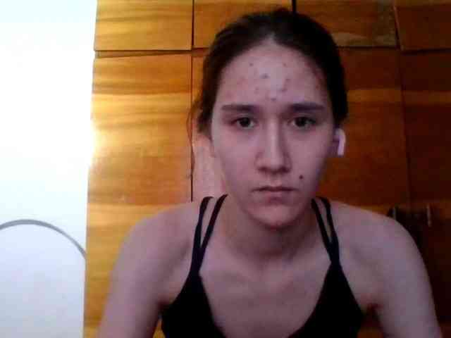 QueenHerson webcam