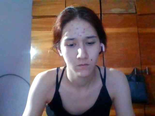 QueenHerson webcam