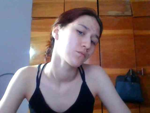 QueenHerson webcam
