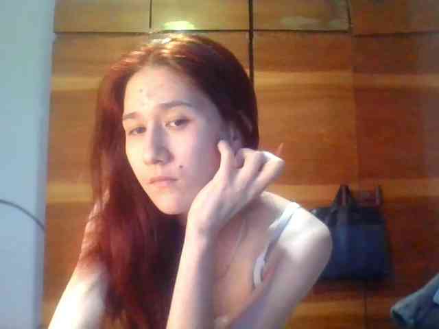 QueenHerson webcam