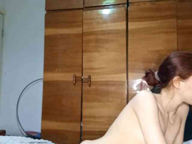 QueenHerson webcam